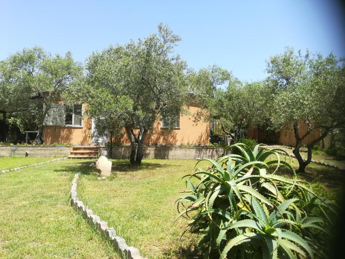 Villa Olia Тортолі Екстер'єр фото